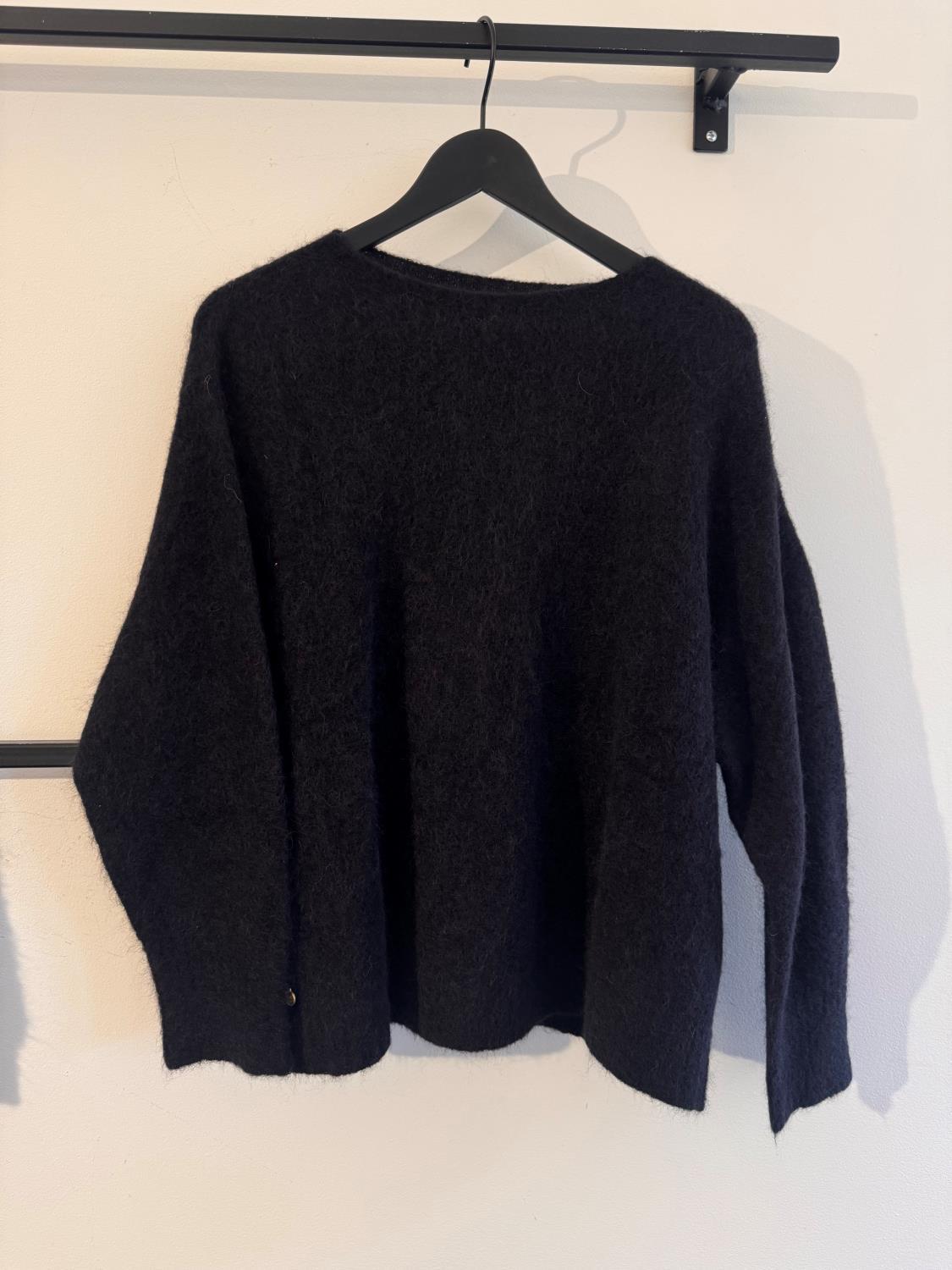 RAH Oslo Natalie Roundneck