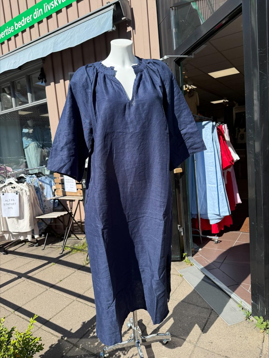 Cicilu Dress, Navy Blue